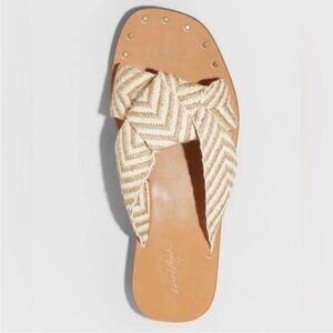 Universal Thread knotted sandal - NWT